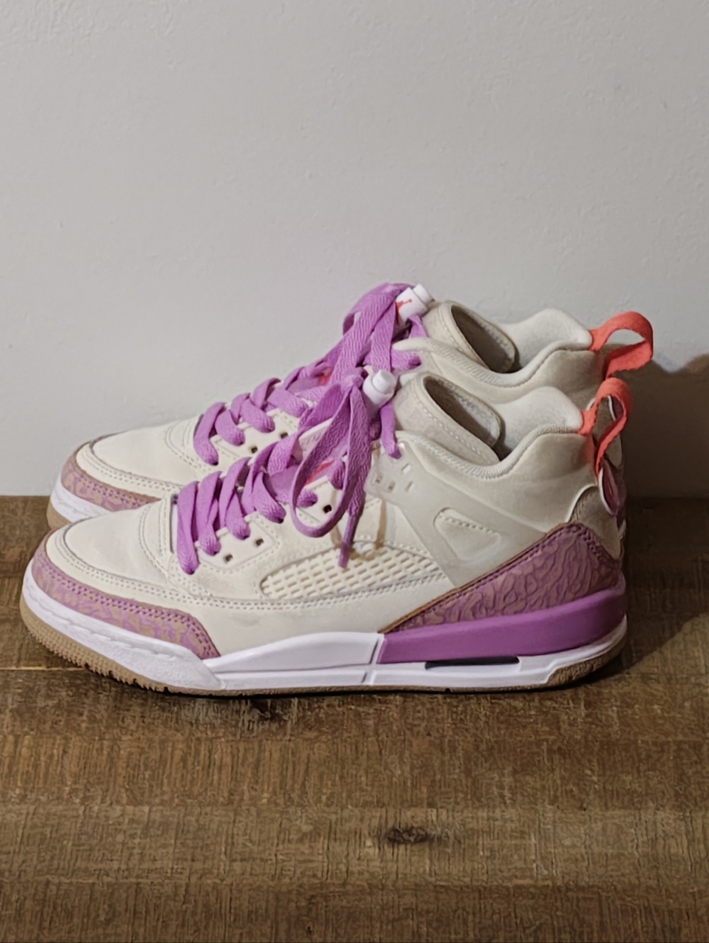 Jordan Spizike Low 'Lola Bunny' (GS) Kid's Size 3.5Y